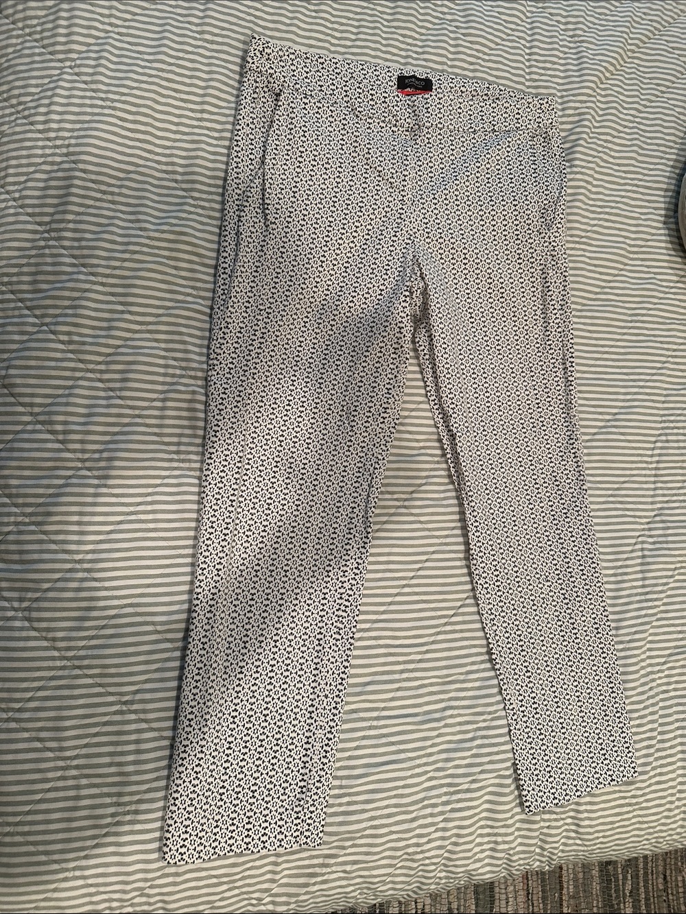 Jones New York White Ankle Cropped Geometric Print Pants